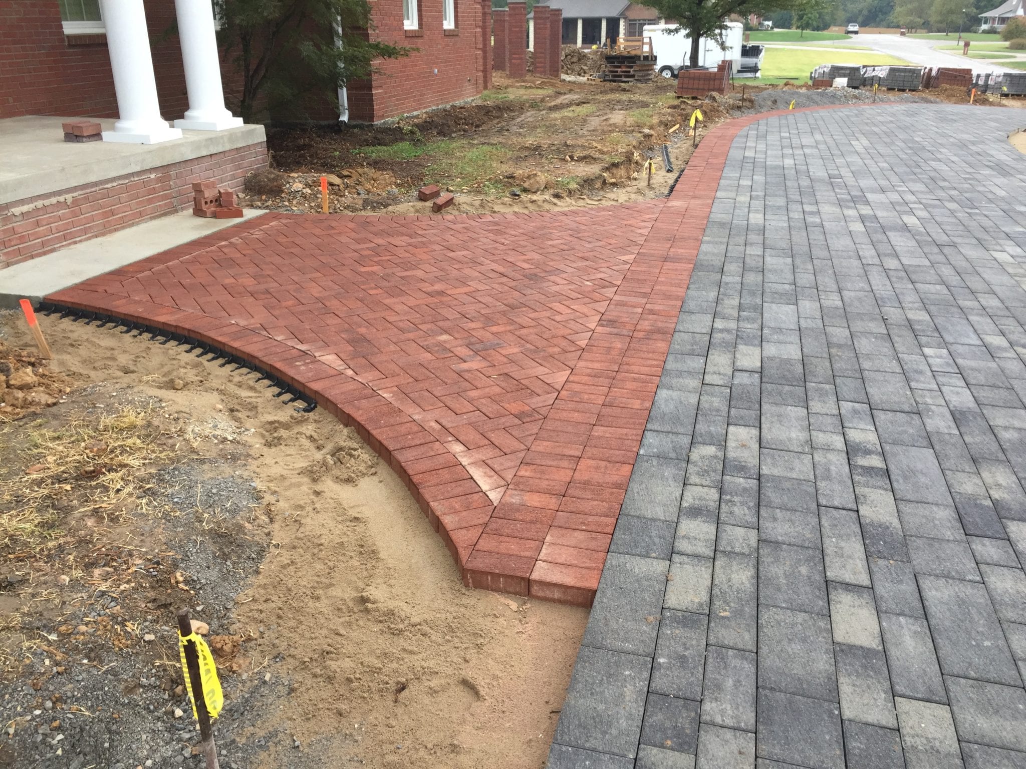 stone and brick driveways and sidewalks for a home in Dexter, MO 1