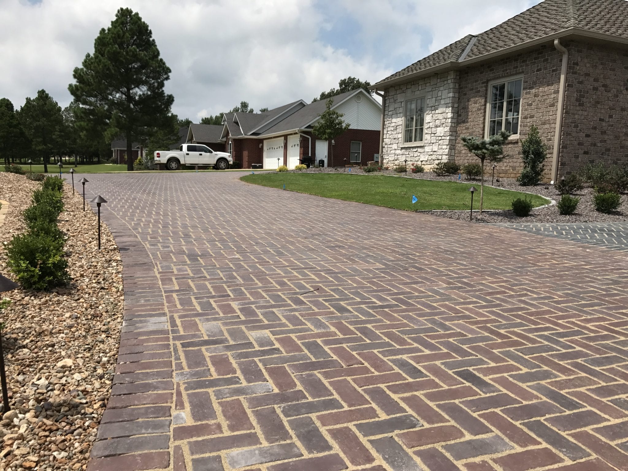 finished herringbone stone driveway for a home in Poplar Bluff, MO